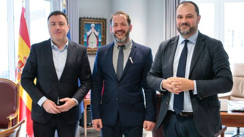 Reunión entre Valentín González Formoso, Lois García Carballido y Bernardo Fernández