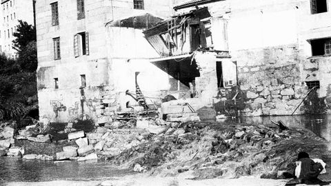 Inundaciones y riada del ro Barbaa a su paso por Ourense en 1945. Murieron 25 personas 