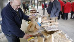 Feria de productos de Entroido en el Mercado de Lugo