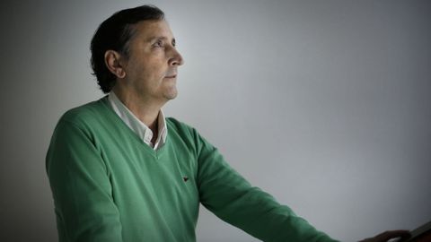 Fernando Serrano, vecino de Sof�n (Carballo), lleva 17 de sus 53 a�os trasplantado de coraz�n