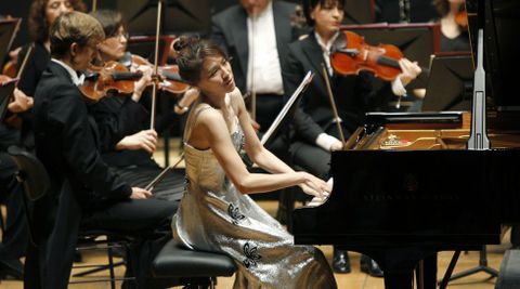 La pianista Kim Kho Woon, con la Sinfnica, protagoniz uno de los conciertos de la Filarmnica. 