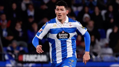 Loureiro, estandarte da zaga deportivista, nun partido desta tempada