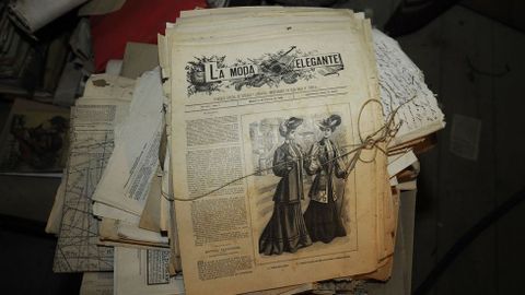 Revistas de moda en el desván