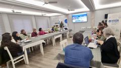<span lang= gl >En imaxe de arquivo, reunión informativa do GALP A Mariña-Ortegal</span>