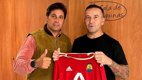 Fran Rivera, con el dueo y chef de A Lonxa D'lvaro, lvaro Rodrguez