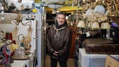 Juan Morgade, en el establecimiento que abri� su padre hace setenta a�os