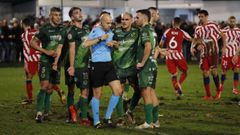 Gonz�lez Fuertes provoc� numerosas protestas en el partido de Copa del Rey contra el Atl�tico de Madrid