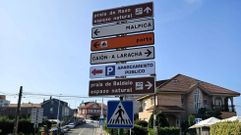 Se�alizaci�n en Razo del nuevo aparcamiento p�blico 