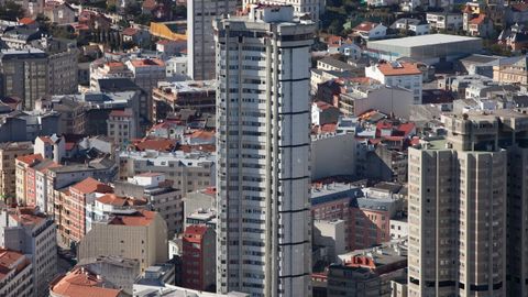 TORRE COSTA RICA O TORRE HERCON (A Corua) - Es el edificio ms alto de Galicia con 116 metros y una treintena de plantas