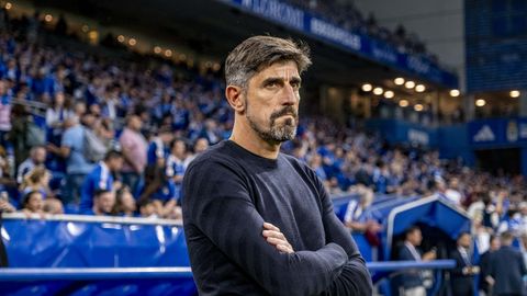 Veljko Paunovic, antes del Real Oviedo-Almer�a de la vuelta de la semifinal del playoff