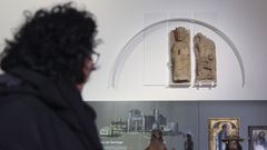 Las estatuas de Carboeiro, expuestas en el Museo das Peregrinaci�ns de Santiago, tras su regreso a Galicia.