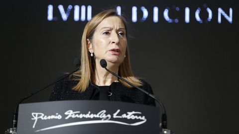 Ana pastor, presidente del Congreso