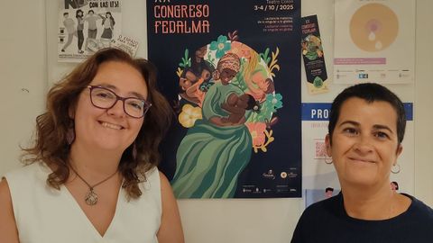 F�tima Anllo Riveiro y Eva Gonz�lez Souto llevan dos a�os trabajando en la organizaci�n del congreso nacional de lactancia materna que se celebrar� en octubre en el Teatro Col�n de A Coru�a.
