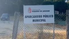 Cartel del nuevo aparcamiento que se va a hacer en O Pereiro de Aguiar.