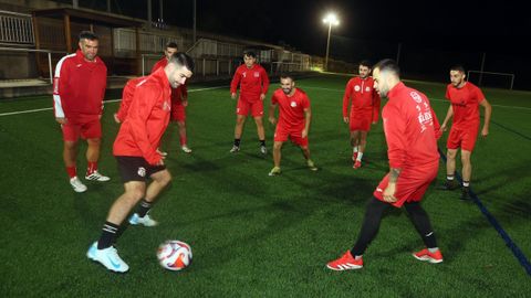 Los ejercicios con balón son mayoría durante sus adiestramientos.