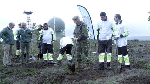 INAUGURACION DEL BOSQUE DEFENSA-IBERDROLA EN LA ESTACION DE VIGILANCIA AEREA EVA 10 DEL BARBANZA