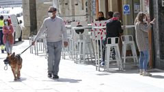 Ambiente en las terrazas de Sanxenxo tras el anuncio de que este fin de semana el municipio pasar� a nivel alto de restricciones