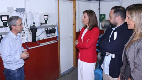 La conselleira de Medio Ambiente, �ngeles V�zquez, visit� en Boqueix�n las mejoras ejecutadas para digitalizar el servicio de abastecimiento de aguas del municipio