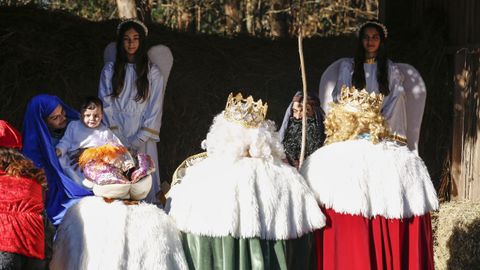 Los Reyes Magos, junto al nio Jess