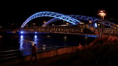 Nueva iluminaci�n ornamental del puente de As Correntes, en Pontevedra