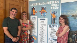 Ana Barreiro y los t�cnicos Unai Gonz�lez y Sara Garc�a presentaron el cartel de actividades
