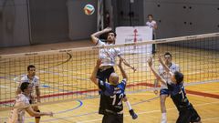 El juvenil pasar� a formar parte del primer equipo del club. En la imagen puede observarse uno de los duelos del pasado curso ante el Calasancias