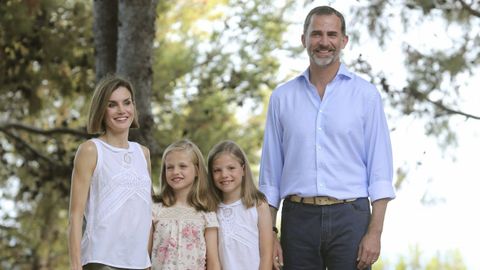 Posado oficial de la Familia Real en el Palacio de Marivent, en Palma de Mallorca, en agosto de 2015