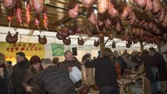 La Feira do butelo llena de animacin A Fonsagrada en vsperas de carmaval