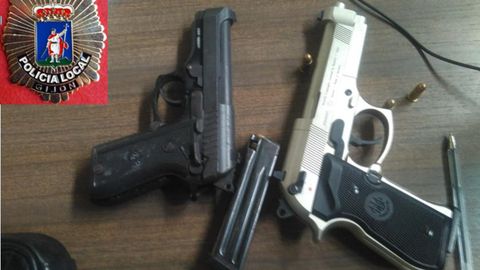 Material incautado por la Polic�a Local a los dos detenidos