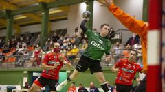 Repasa, en im�genes, el regreso a la acci�n del Calvo Xiria