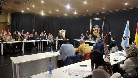 El pleno de Ribeira prob� por unanimidad instalar generadores el�ctricos en las instalaciones municipales ante posibles apagones.