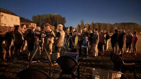 A partir de medianoche, el evento se conectará en directo con el Observatorio Astronómico de Trevinca