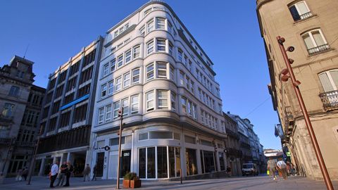 Edificio de Santo Domingo, de 1942-1943, para Santiago Cataln uno de los ms modernos de Maquieira