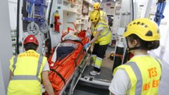 Alumnos del Leixa haciendo pr�cticas en una ambulancia