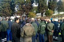 Los operarios se concentraron en las inmediaciones de la oficina de direcci�n de Navantia Ferrol.
