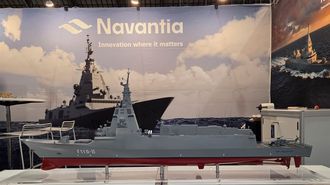Maqueta de la segunda serie de fragatas F-110 que llev� Navantia a una feria a Dinamarca
