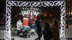 Decoraci�n navide�a en la Alameda de Ourense