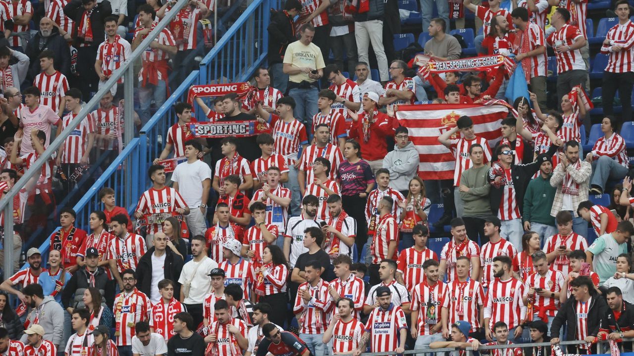Desembarco masivo de gijoneses en Riazor, más allá de las 564 entradas vendidas