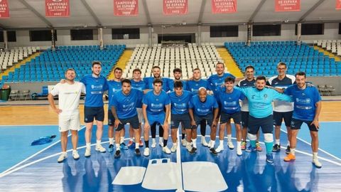 Primer entrenamiento del Ribeira FS 2026-2027 en el Pabell�n Municipal de Deportes de Lugo.
