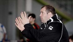 Budi, entrenador y directivo del BM Lal�n, se mostr� muy cr�tico tras lo ocurrido el domingo.