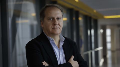 El médico e investigador ofreció una conferencia en el Hospital Universitario de A Coruña