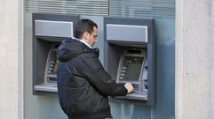 La CNMC pregunta sobre la �racionalidad econ�mica� del nuevo pago de dos euros.