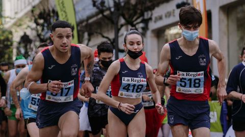 Carreras de San Silvestre en Ourense.La capital ourensana disfrut del ambiente festivo de su particular prueba de fin de ao