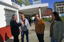 El presidente del CD Foz, Juli�n Amarelo, con Antonio Veiga, Gonz�lez Basanta y Lorena Seivane, del BNG.