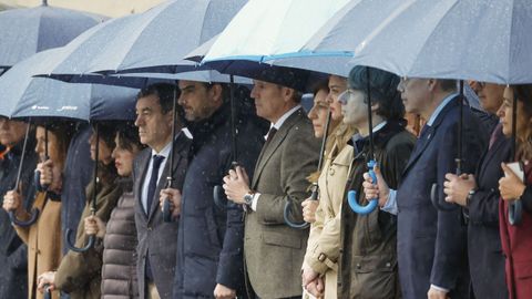 Minutos de silencio por el crimen machista en Mos