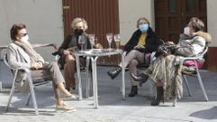 Terraza en la calle Coru�a de Carballo