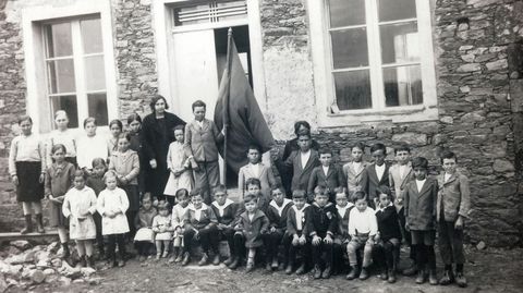 Escuela de Fornelos, en 1931