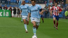 Mostovoi, durante su partido 200, que concluy� con victoria celeste.