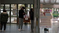 El centro de salud de Boiro, este mircoles por la maana.