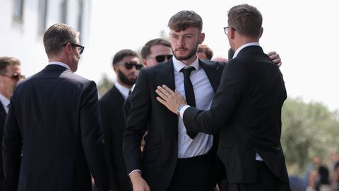 Conor Bradley, en un momento de la ceremonia